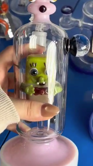 Fully sculpted SpongeBob SquarePants character